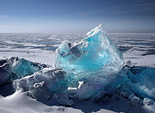 bob半岛体育-被塔图姆颜射+2罚1中！揭幕战字母哥又成背景板...